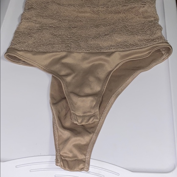 Lace body suit - Picture 2 of 5